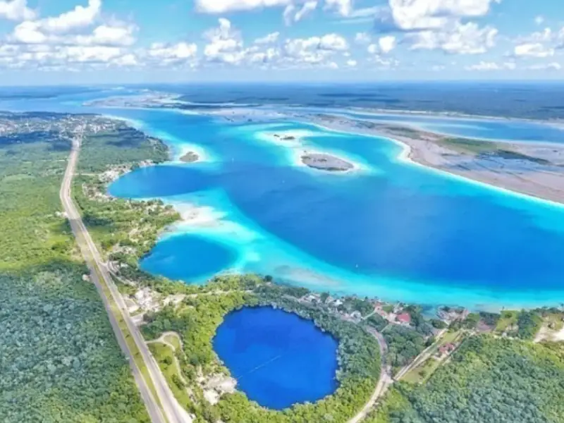 Bacalar - Lagoa das 7 Cores
